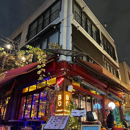 Zulu 호텔 *