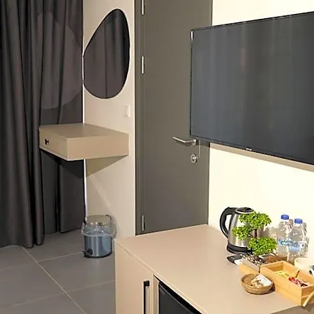 Zulu Otel *